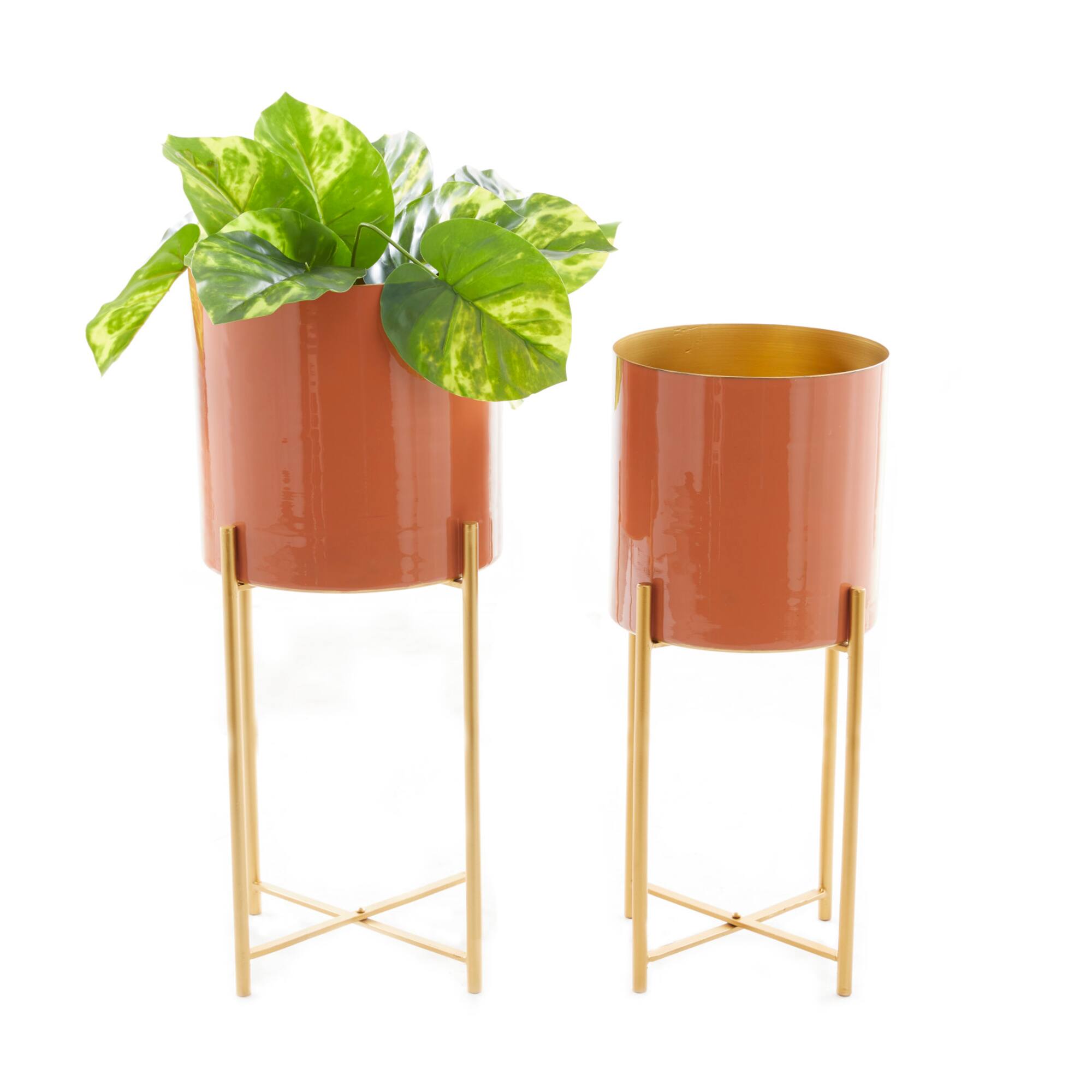 CosmoLiving by Cosmopolitan Set of 2 Orange Iron Contemporary Planter, 24" x 12" x 15"
